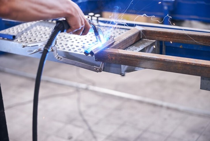 Produksi Mold Hot Press Aluminium Berkualitas