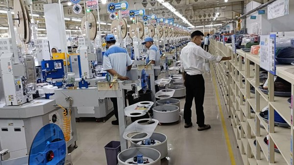 Industri Manufaktur 2025: Prediksi Pertumbuhan dan Peluang Bisnis yang Wajib Kamu Tahu