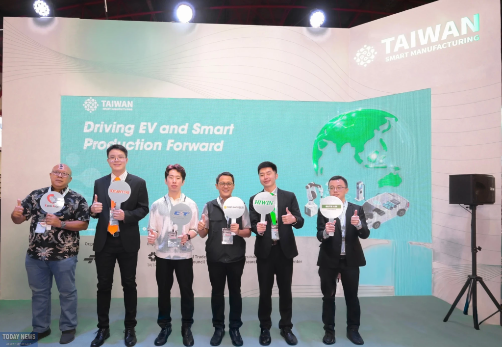 Making Indonesia 4.0 Expo Smart Factory AI IoT 2025: Revolusi Industri & Peluang Gen Z